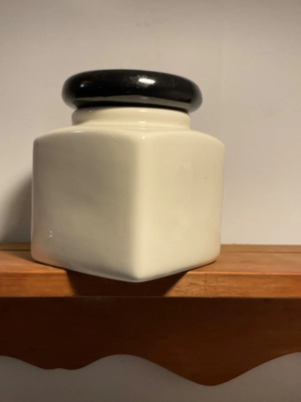 Vintage ceramic sugar jar - Picture 2 of 4